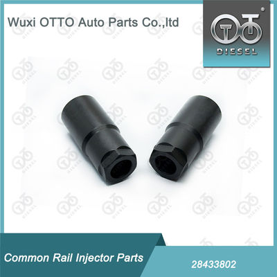 Wstrzykiwacz paliwa o dużej prędkości ze stali Nozzle Nut Cap Φ18.9×41×M17*0.5 Euro5 stosowane do wstrzykiwacza 28307309 / 28342997